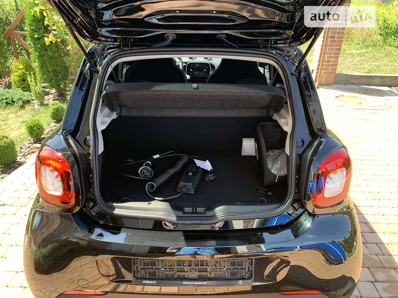 Хетчбек Smart EQ Forfour 2020 в Чернівцях