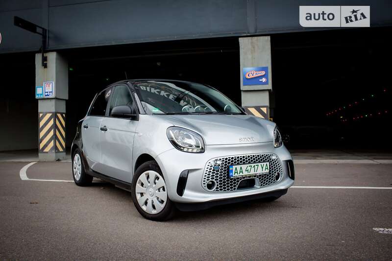 Хэтчбек Smart EQ Forfour 2020 в Киеве