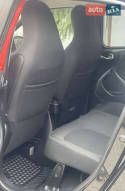 Хетчбек Smart EQ Forfour 2019 в 