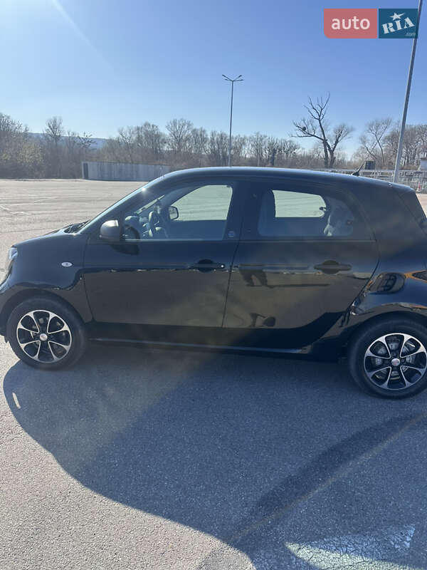Хэтчбек Smart EQ Forfour 2021 в Черновцах