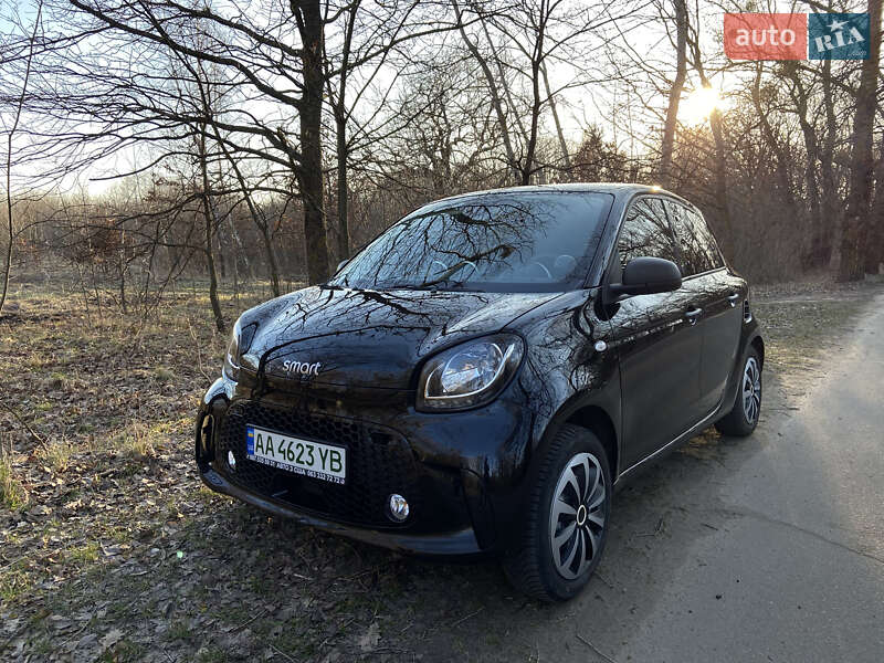 Хэтчбек Smart EQ Forfour 2020 в Киеве