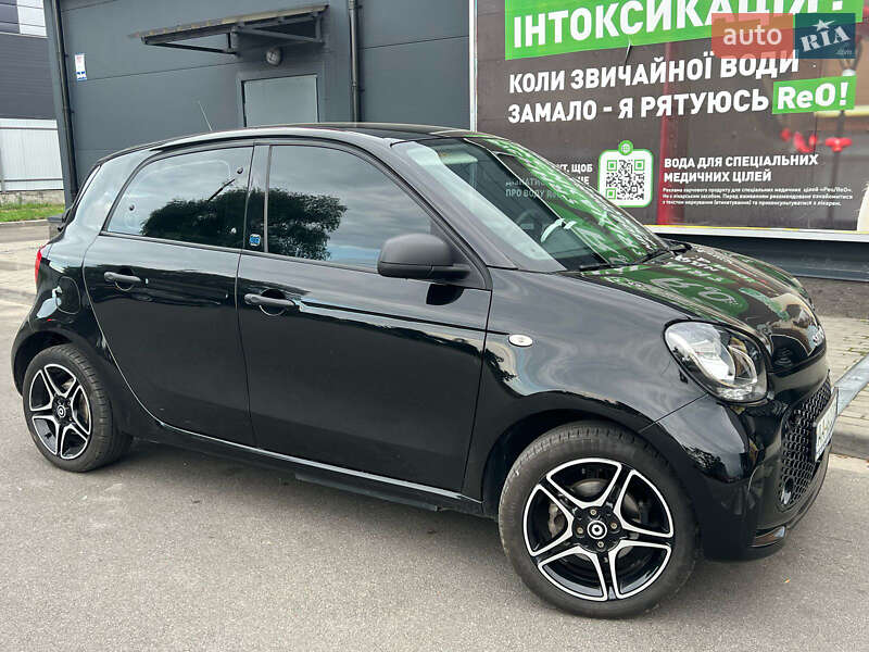 Хэтчбек Smart EQ Forfour 2020 в Киеве