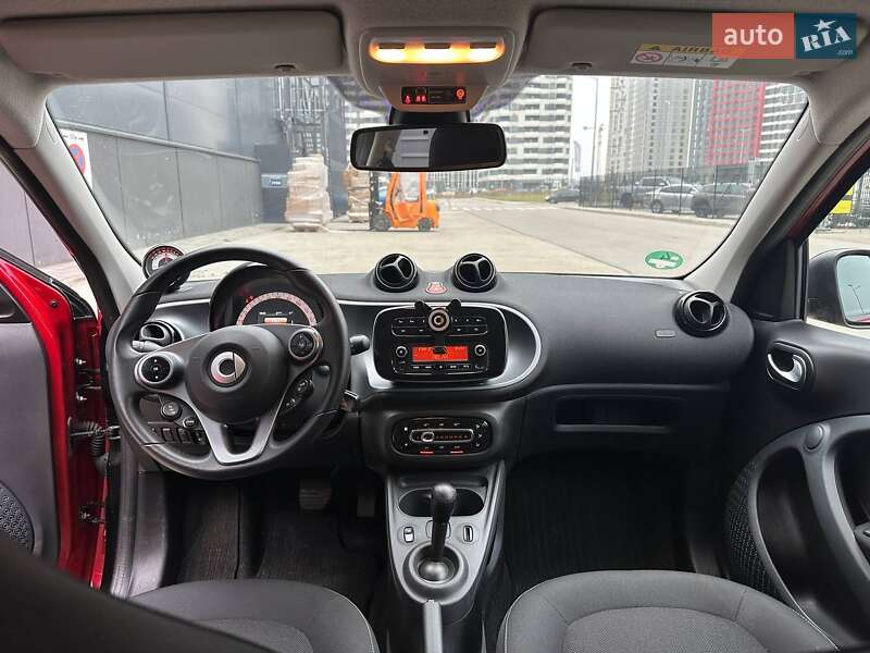 Хэтчбек Smart EQ Forfour 2019 в Киеве