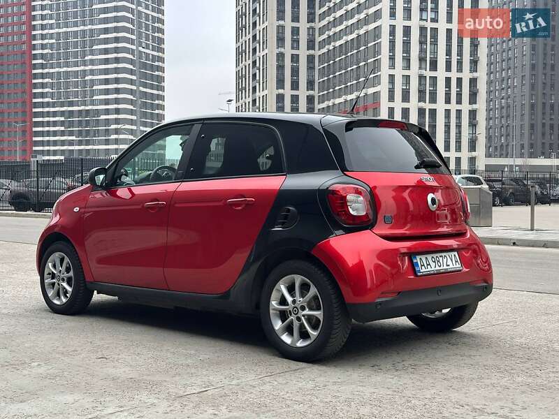 Хэтчбек Smart EQ Forfour 2019 в Киеве