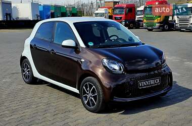 Хэтчбек Smart EQ Forfour 2020 в 