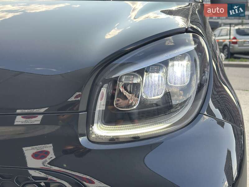 Хэтчбек Smart EQ Forfour 2021 в Киеве