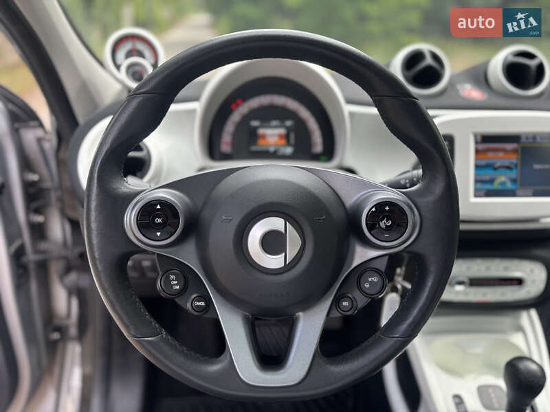 Хэтчбек Smart EQ Forfour 2020 в Киеве