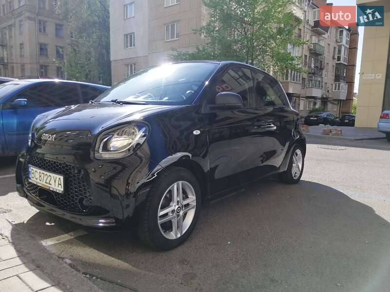 Хэтчбек Smart EQ Forfour 2020 в 