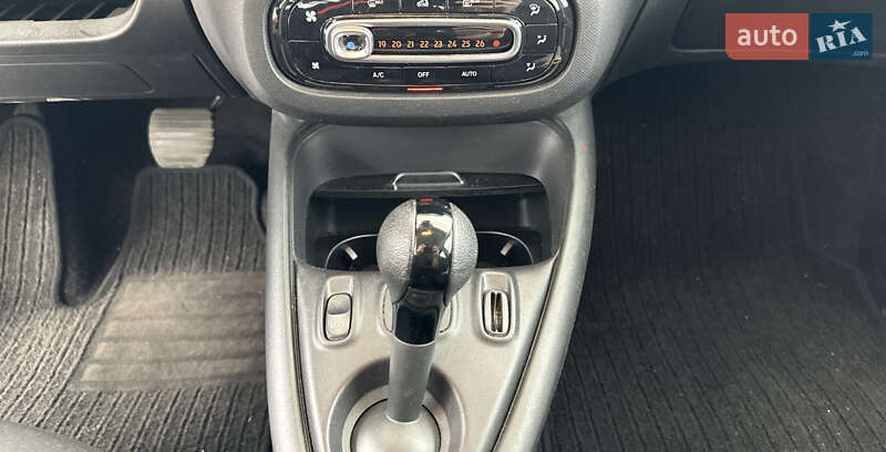 Хэтчбек Smart EQ Forfour 2020 в Киеве