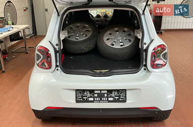 Хэтчбек Smart EQ Forfour 2021 в 