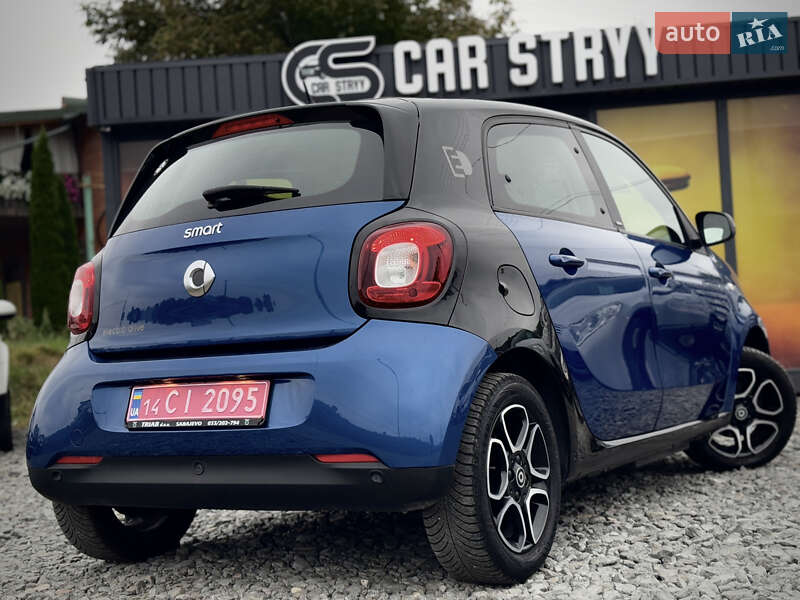 Хетчбек Smart EQ Forfour 2017 в Стрию