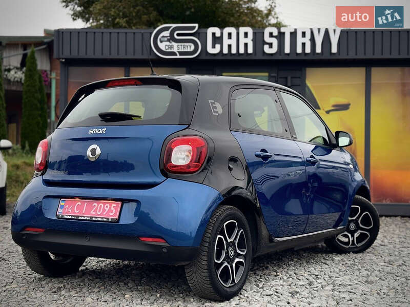 Хэтчбек Smart EQ Forfour 2017 в Стрые