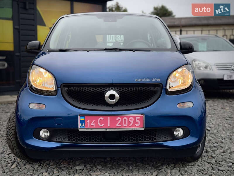 Хэтчбек Smart EQ Forfour 2017 в Стрые