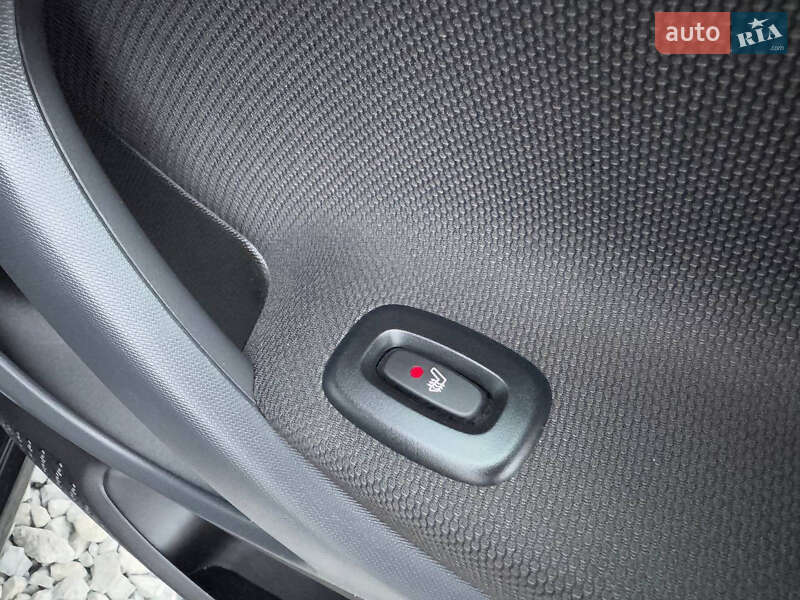 Хэтчбек Smart EQ Forfour 2017 в Стрые