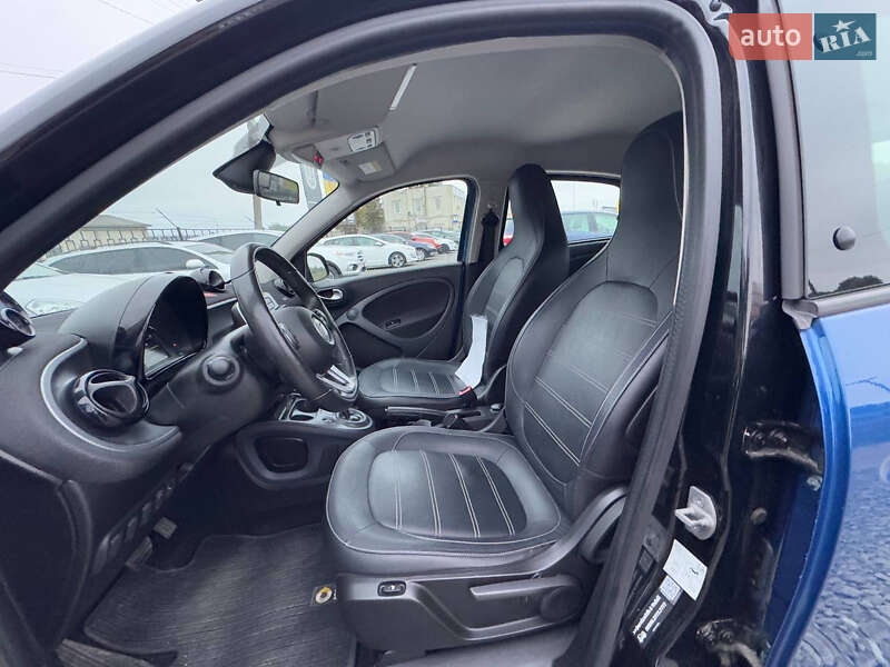 Хэтчбек Smart EQ Forfour 2017 в Стрые