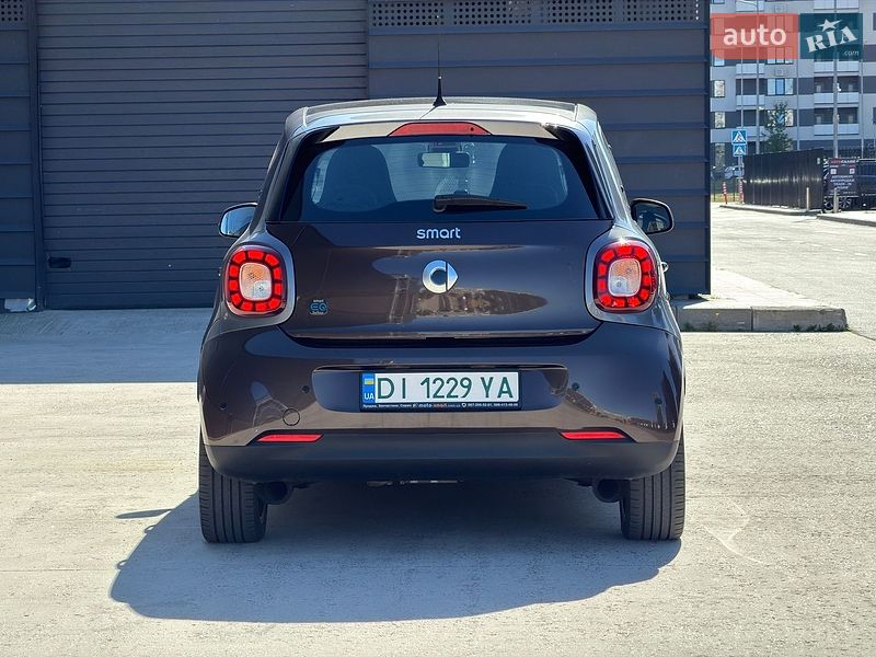 Хэтчбек Smart EQ Forfour 2019 в Киеве