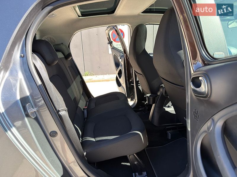 Хэтчбек Smart EQ Forfour 2019 в Киеве