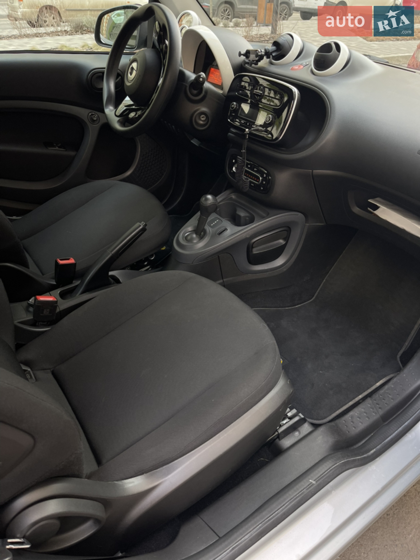 2019 Smart Fortwo - мініатюра 2