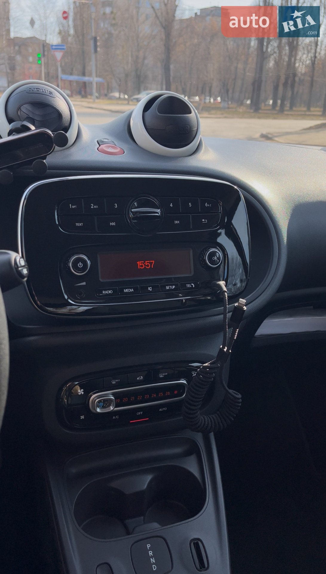 2019 Smart Fortwo - мініатюра 28