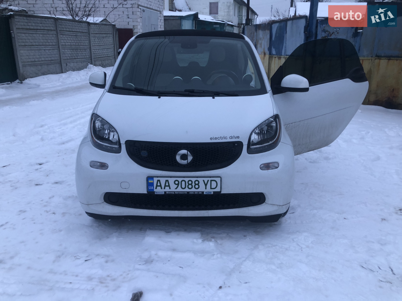 2019 Smart Fortwo - мініатюра 29