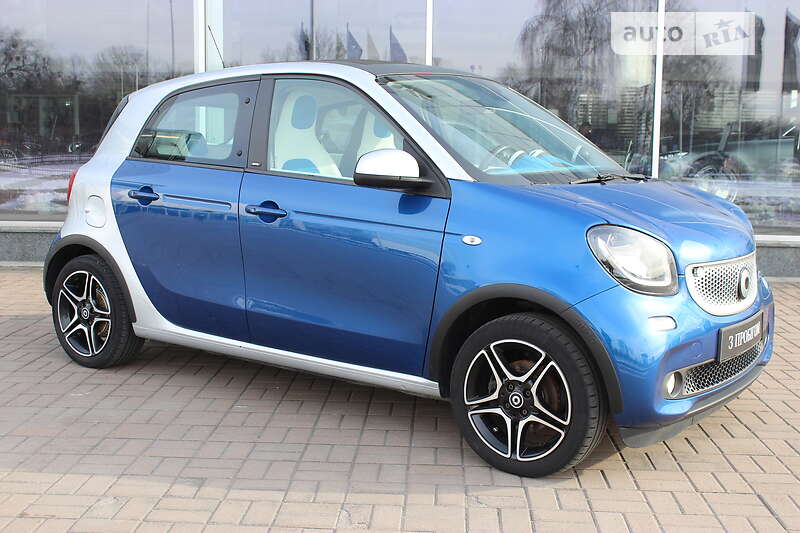 Хэтчбек Smart Forfour 2016 в Киеве