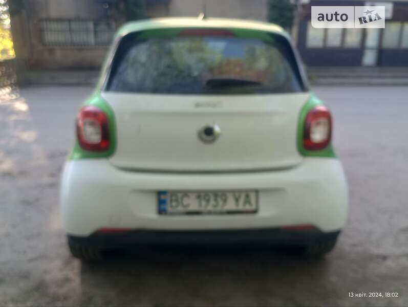 Хэтчбек Smart Forfour 2017 в Львове