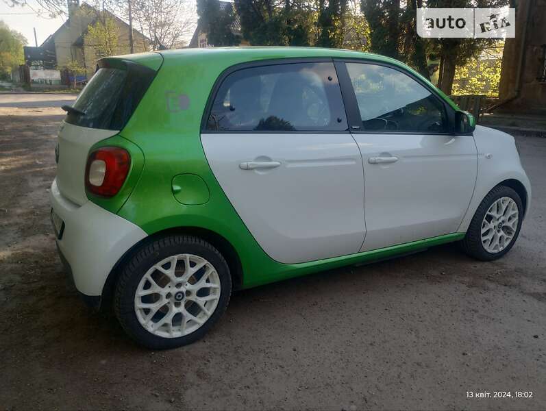 Хэтчбек Smart Forfour 2017 в Львове