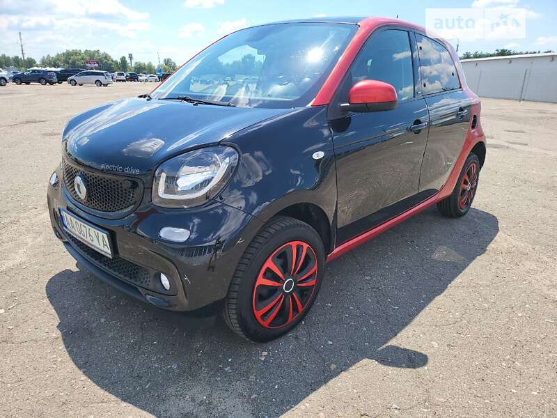 Хэтчбек Smart Forfour 2017 в Киеве