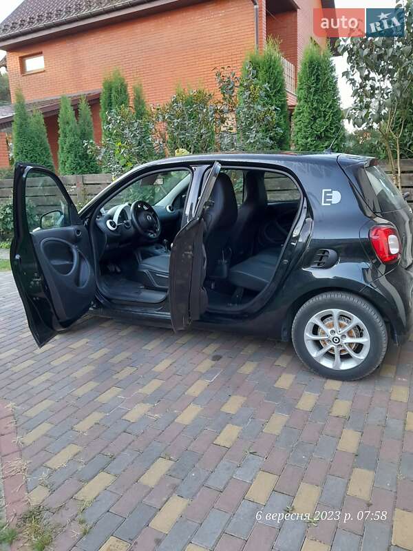 Хэтчбек Smart Forfour 2017 в Вараше