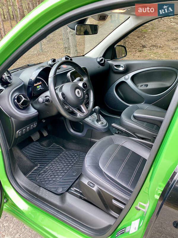 Хэтчбек Smart Forfour 2018 в Киеве