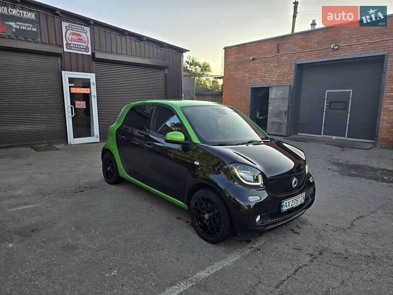 Хэтчбек Smart Forfour 2018 в 