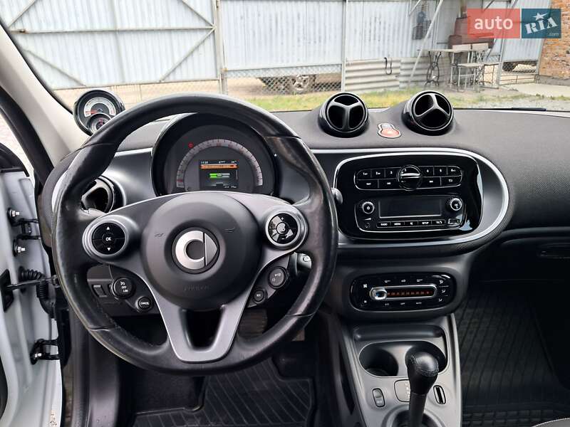 Хэтчбек Smart Forfour 2017 в Радехове