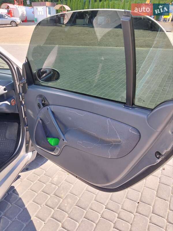 Хэтчбек Smart Forfour 2004 в Львове