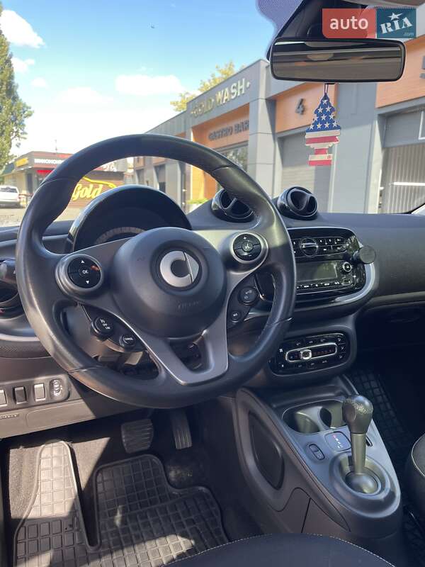 Хэтчбек Smart Forfour 2016 в Киеве