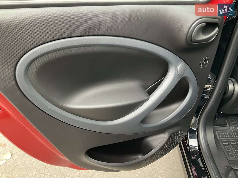 Хэтчбек Smart Forfour 2018 в Киеве фото 13 Хэтчбек Smart Forfour 2018 в Киеве