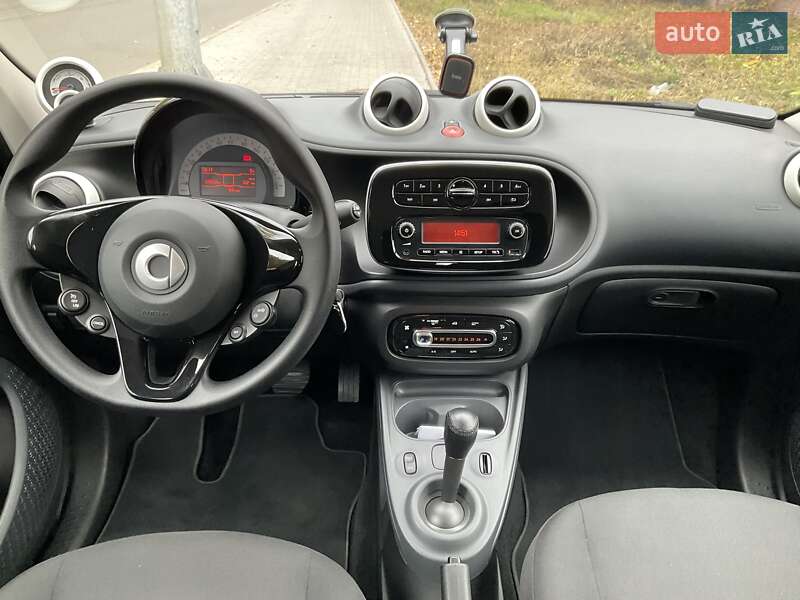 Хэтчбек Smart Forfour 2018 в Киеве фото 25 Хэтчбек Smart Forfour 2018 в Киеве