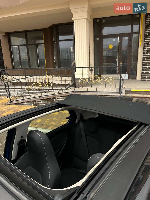 Хетчбек Smart Forfour 2017 в Києві фото 41 Хетчбек Smart Forfour 2017 в Києві