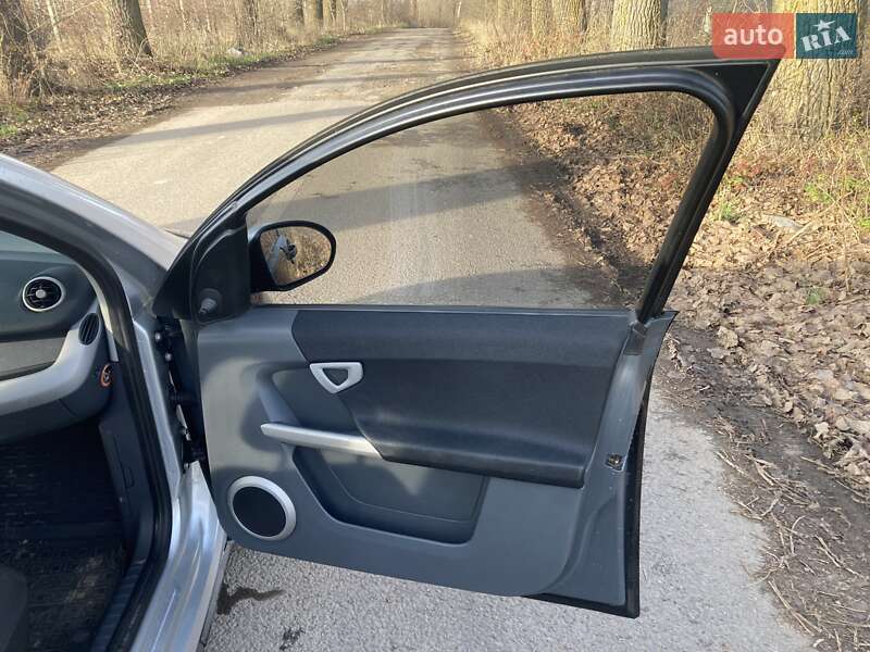 Хетчбек Smart Forfour 2005 в Львові фото 14 Хетчбек Smart Forfour 2005 в Львові