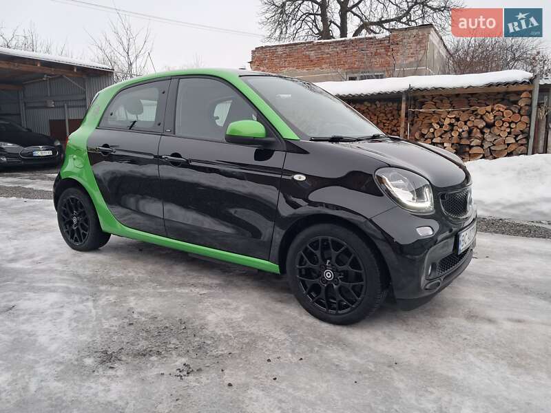 Хэтчбек Smart Forfour 2017 в Радехове