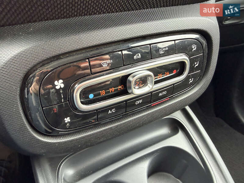 Хетчбек Smart Forfour 2017 в Києві фото 19 Хетчбек Smart Forfour 2017 в Києві