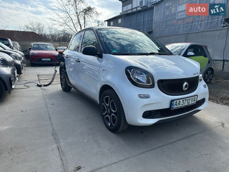 Хэтчбек Smart Forfour 2018 в Киеве