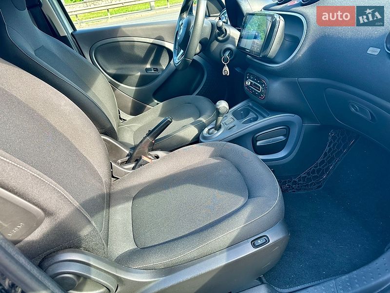 Хетчбек Smart Forfour 2016 в Києві фото 19 Хетчбек Smart Forfour 2016 в Києві