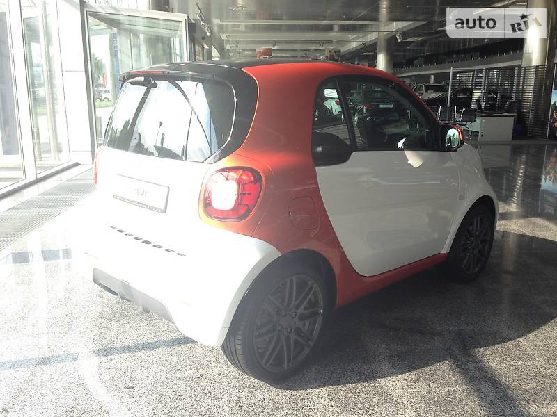 Smart fortwo 2016 года