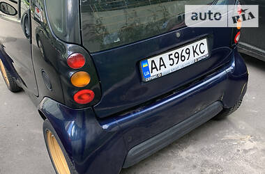 Седан Smart Fortwo 2000 в 