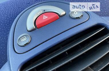 Хэтчбек Smart Fortwo 2001 в 