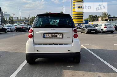 Хетчбек Smart Fortwo 2011 в Києві