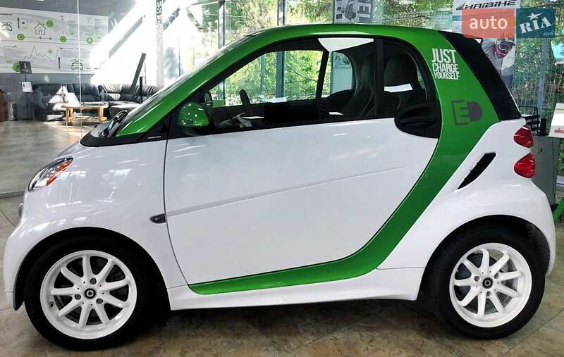 Купе Smart Fortwo 2014 в Киеве фото 4 Купе Smart Fortwo 2014 в Киеве