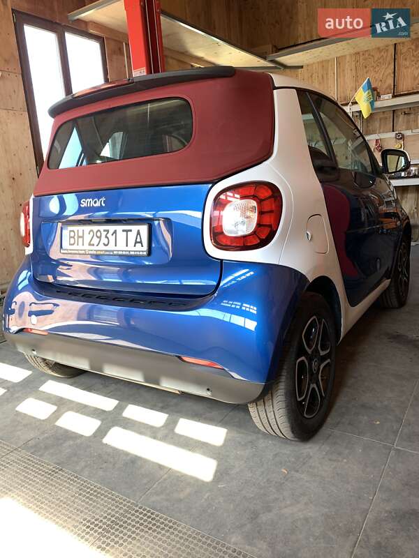 Кабриолет Smart Fortwo 2017 в Новой Долине