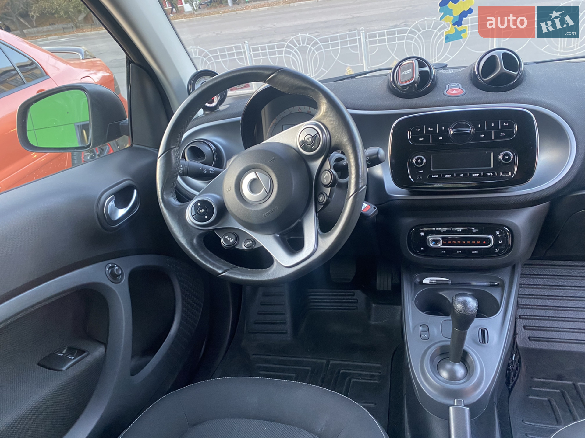 2017 Smart Fortwo - мініатюра 11