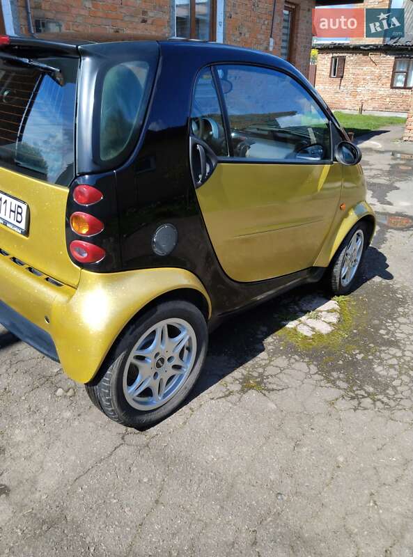 Купе Smart Fortwo 2003 в Сокале